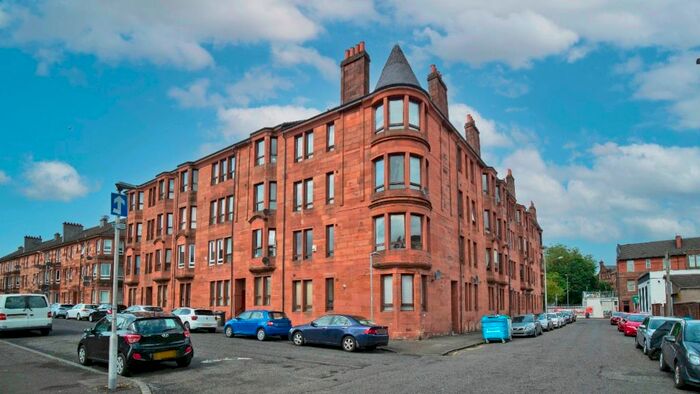 2 Bedroom Flat To Rent In Houston Street, Renfrew, Glasgow, PA4