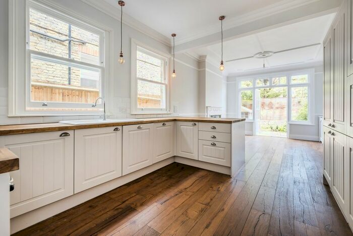 4 Bedroom Terraced House To Rent In Trinity Rise, London, SW2