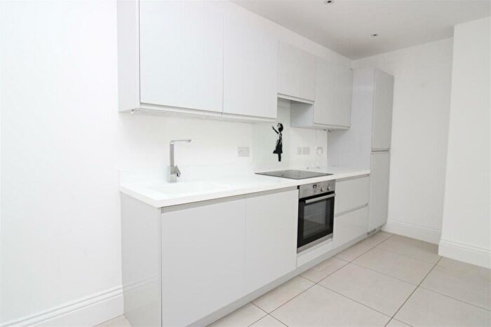 2 Bedroom Apartment To Rent In Eaton Road, Hove, BN3