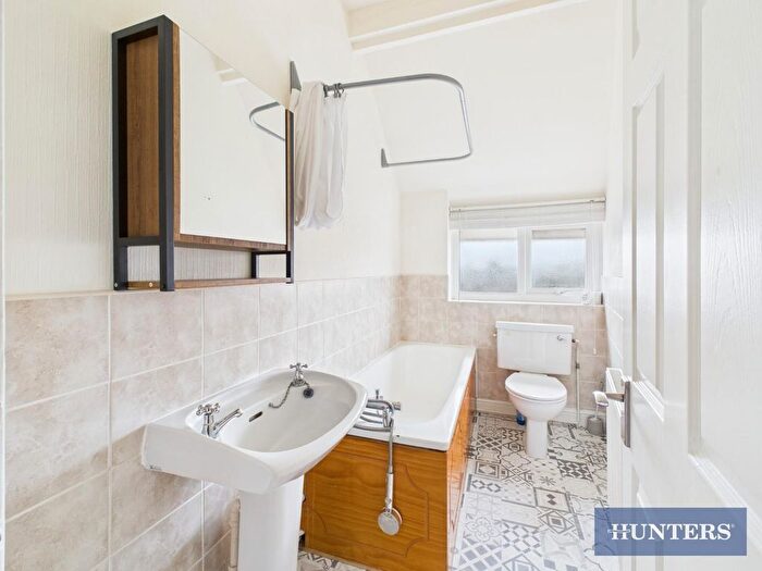 1 Bedroom Flat To Rent In Claremont, Filey, YO14