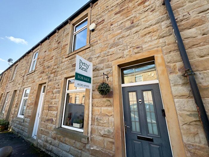 2 Bedroom Terraced House For Sale In Hambledon View, Read, Burnley, BB12