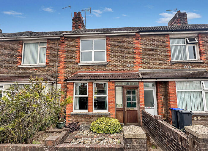 2 Bedroom Terraced House For Sale In Old Shoreham Road, Southwick, BN42