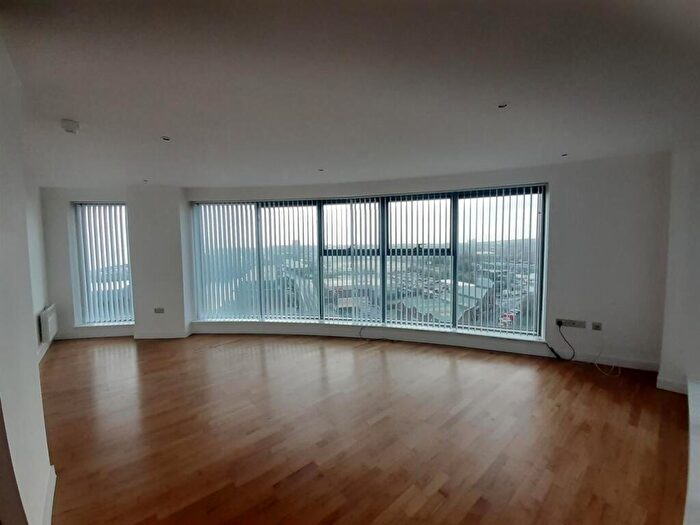 2 Bedroom Apartment To Rent In William Jessop Way, Liverpool, L3