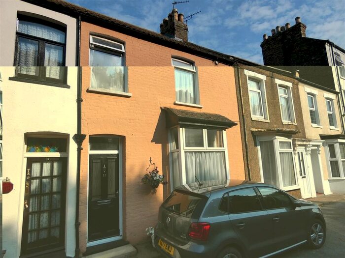 2 Bedroom Property To Rent In Cinder Footpath, Broadstairs, CT10