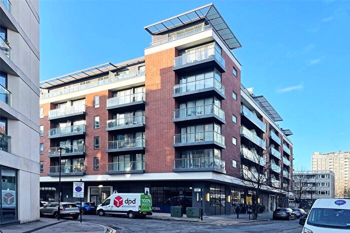 2 Bedroom Flat To Rent In Central Street, London, EC1V