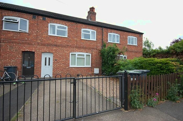 3 Bedroom Semi-Detached House To Rent In George Street, Sleaford, NG34