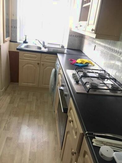 2 Bedroom Flat To Rent In Thurlby Close, Harrow, Greater London, HA1