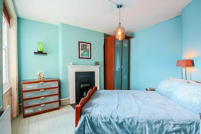 1 Bedroom Flat To Rent In Iliffe Street, Elephant And Castle, London, SE17