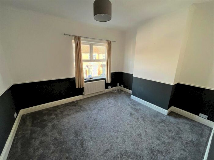 1 Bedroom Flat To Rent In Broughton Avenue, Doncaster, DN5