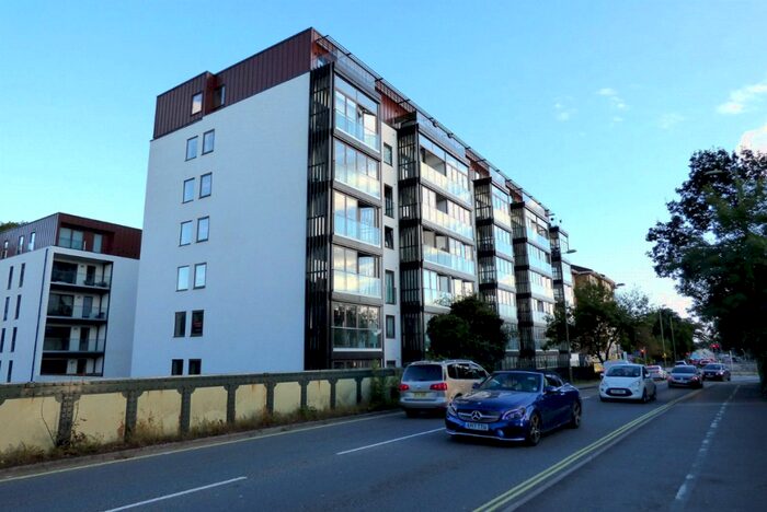 1 Bedroom Apartment To Rent In Grand View, Farnborough, GU14