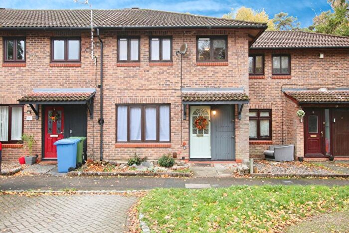 3 Bedroom Terraced House For Sale In Southwick Court, Bracknell, RG12