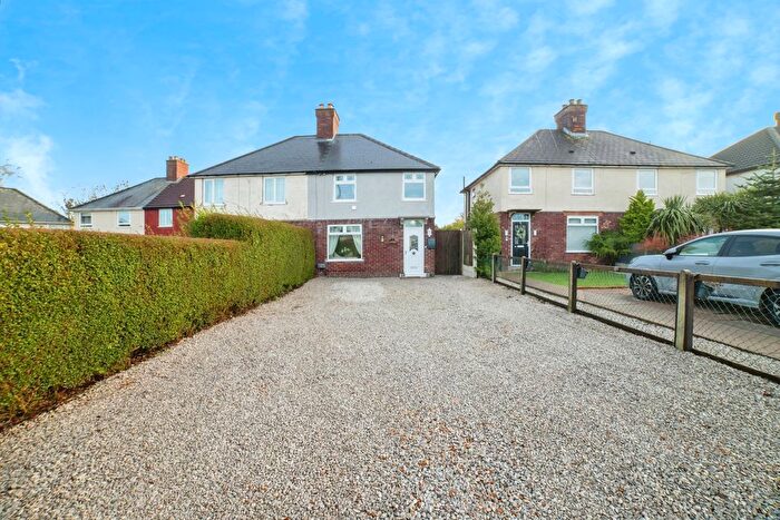 3 Bedroom Semi Detached House For Sale In Woodland Avenue, Sutton-In-Ashfield, Nottinghamshire, NG17