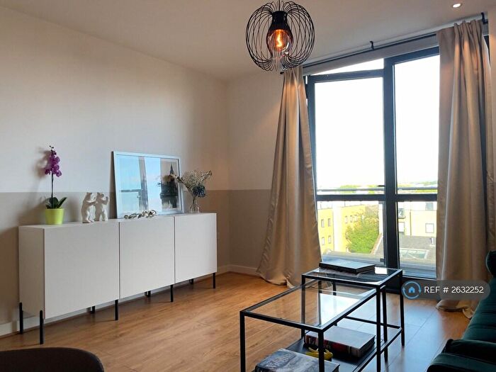 1 Bedroom Flat To Rent In Forge Square, London, E14