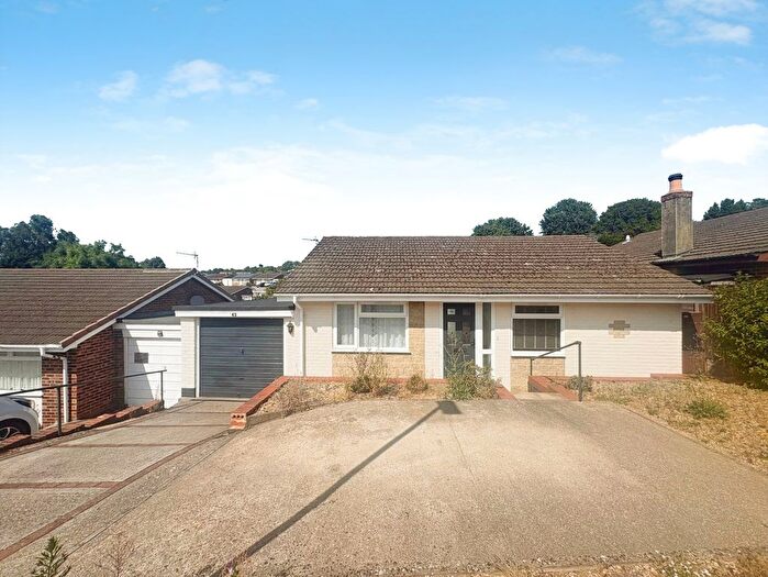 2 Bedroom Bungalow For Sale In Sylvan Avenue, East Cowes, Isle Of Wight, PO32