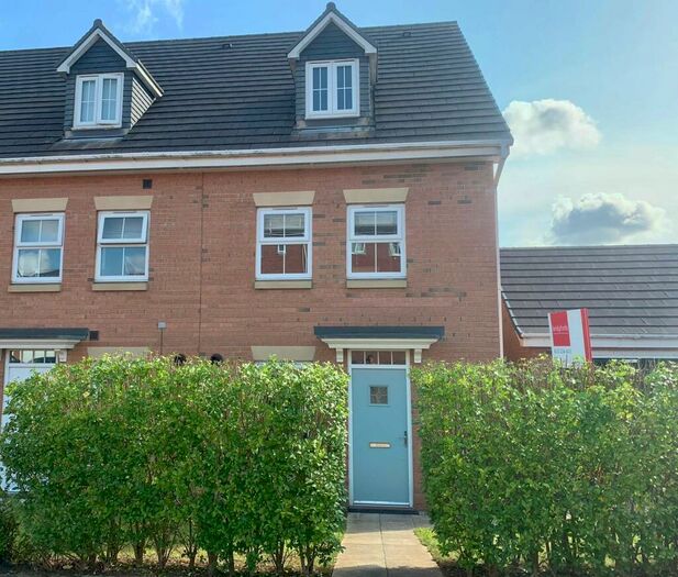 3 Bedroom Town House To Rent In Forest Yard Middleton, LS10