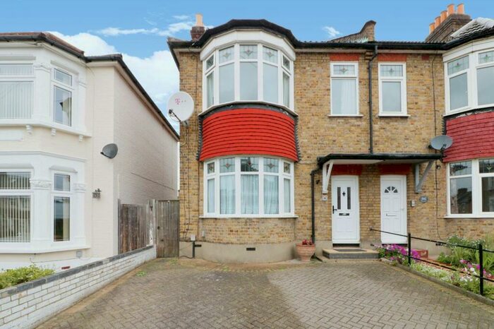 3 Bedroom House To Rent In Empress Avenue, Ilford, IG1