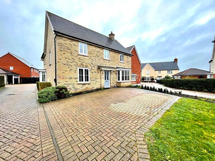 4 Bedroom Detached House For Sale In Beehive Lane, Hawkwell, Hockley, Essex, SS5