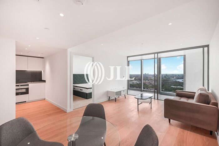 1 Bedroom Flat To Rent In Landmark Pinnacle, Marsh Wall, E14