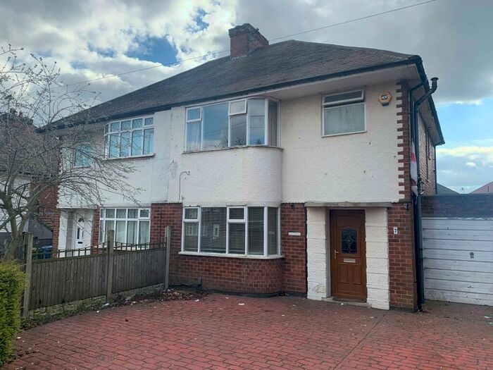 3 Bedroom Semi-Detached House To Rent In Brick Kiln Lane, Mansfield, NG18