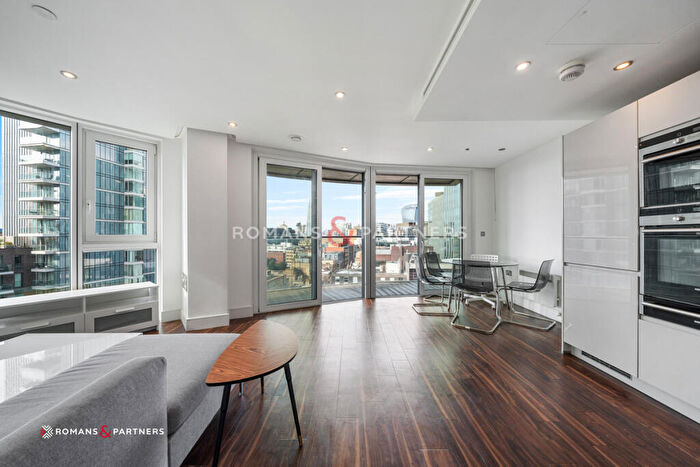 3 Bedroom Apartment To Rent In Altitude Point, Aldgate, E1