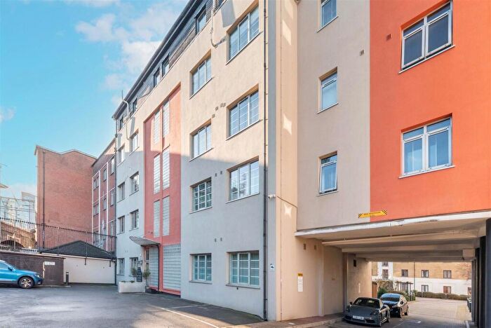 1 Bedroom Flat To Rent In Sunlight Square, London, E2