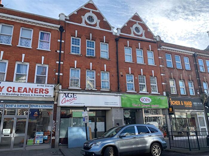 1 Bedroom Apartment To Rent In Hamlet Court Road, Westcliff-On-Sea, SS0