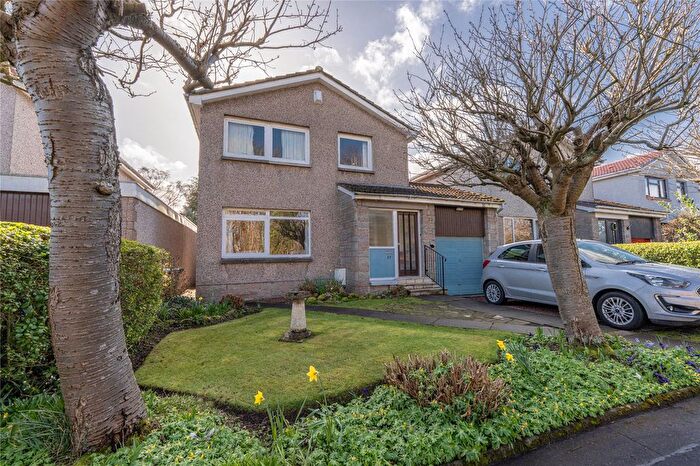 5 Bedroom Detached House For Sale In Cherry Tree Park, Balerno, EH14