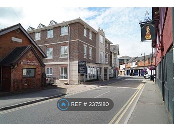1 Bedroom Flat To Rent In York Road, Maidenhead, SL6