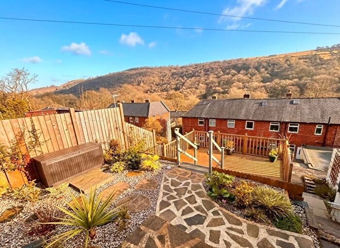 3 Bedroom Property For Sale In Coronation Terrace, Ripponden, HX6