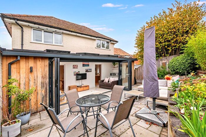 3 Bedroom Detached House For Sale In Thanington Road, Canterbury, CT1