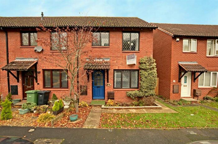 3 Bedroom House To Rent In Orchard RoadBotleyOxford, OX2