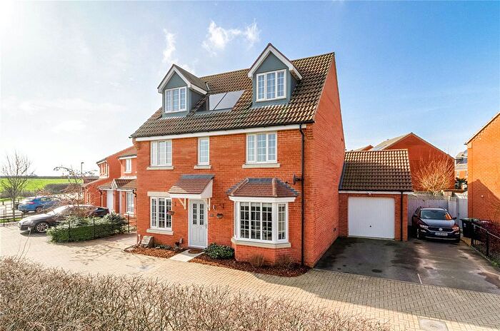 Detached House For Sale In Anvil Crescent, Raunds, Wellingborough, Northamptonshire, NN9