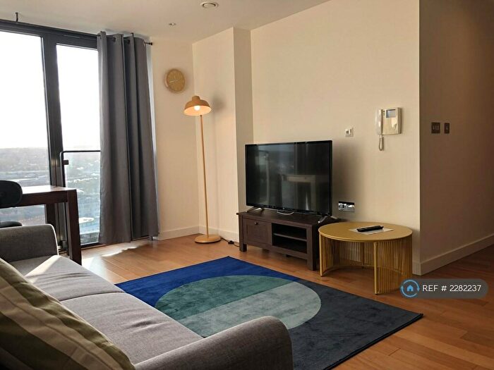 2 Bedroom Flat To Rent In City Lofts St. Pauls, Sheffield, S1