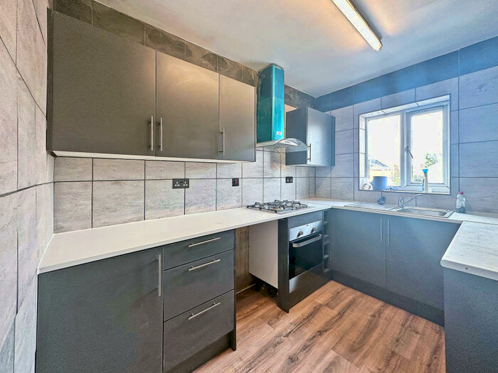 3 Bedroom Apartment To Rent In Fernhill Road, Farnborough, GU14