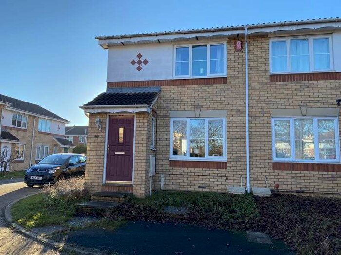 2 Bedroom Property To Rent In Stevens Walk, Bristol, BS32