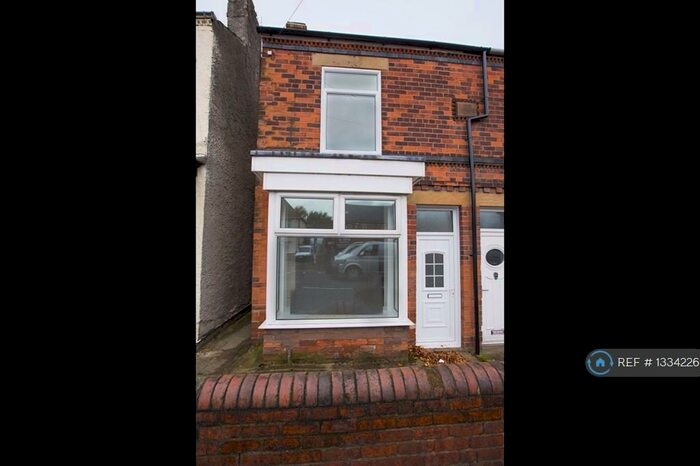 2 Bedroom Semi-Detached House To Rent In Derby Road, Chesterfield, S40