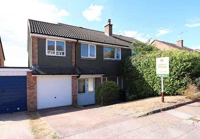 4 Bedroom Semi Detached House For Sale In Spinney Close, Exeter, EX2