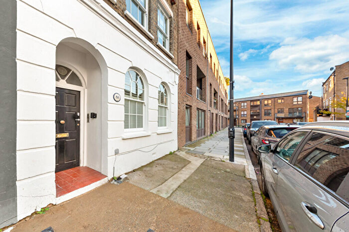 1 Bedroom Apartment To Rent In A Wadeson Street, E2