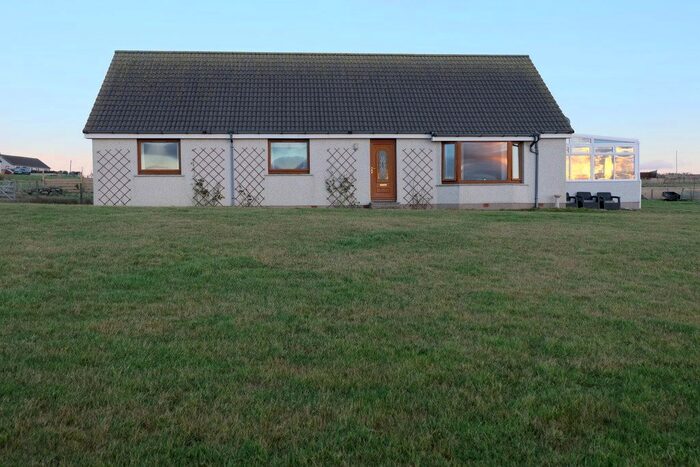 4 Bedroom Detached Bungalow For Sale In Main Street, Lybster KW3