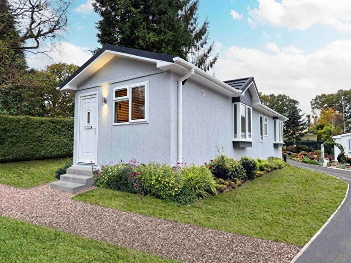 2 Bedroom Park Home For Sale In Richmond Hill Park, Ivy Avenue, Blackpool, FY4