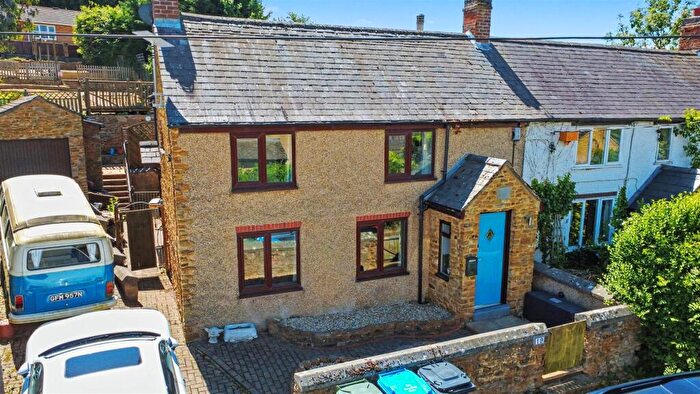 3 Bedroom Semi-Detached House For Sale In , Arnhill Road, Gretton, NN17