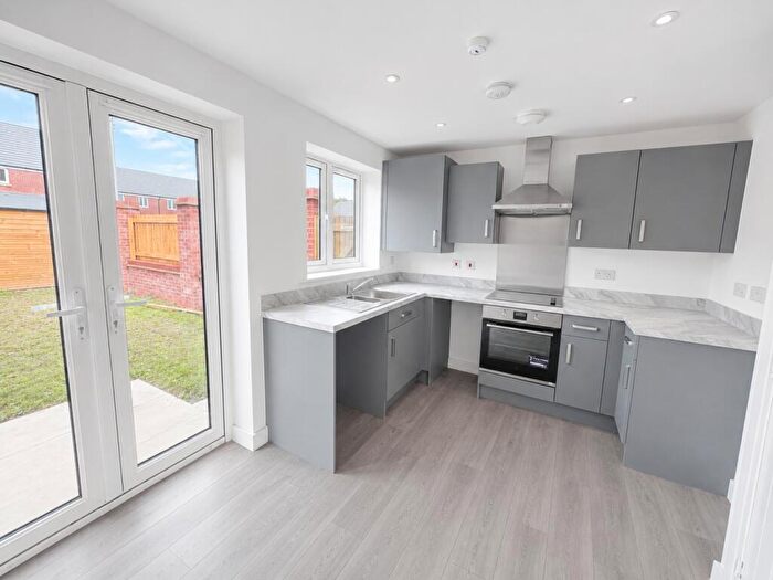 3 Bedroom End Of Terrace House To Rent In The Poplars, Stubbington, Fareham, Hampshire, PO14