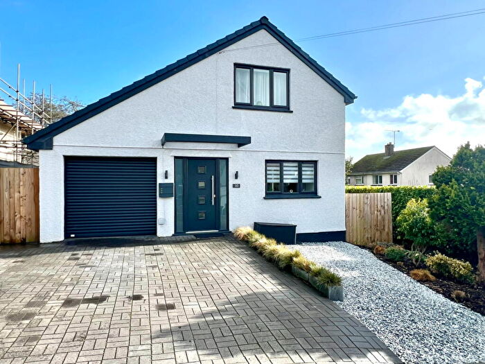 4 Bedroom Detached House For Sale In Roslyn Close, St. Austell, PL25