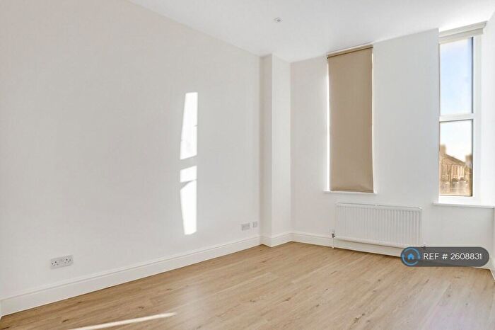 1 Bedroom Flat To Rent In Newlands Park, London, SE26