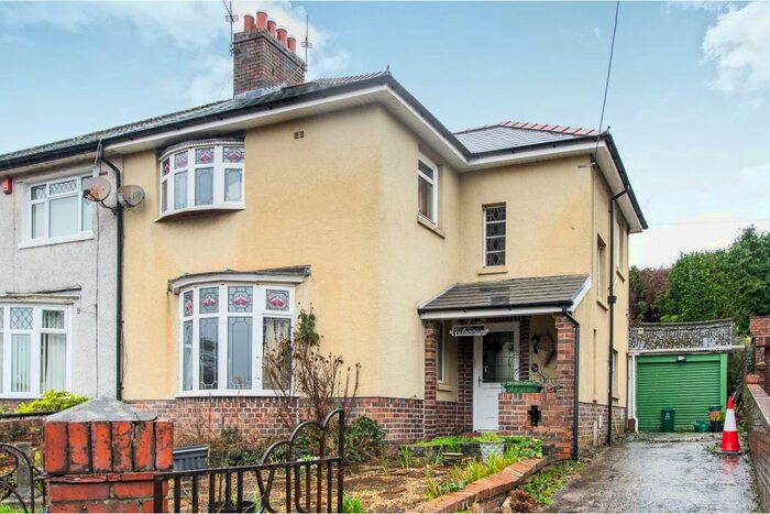 2 Bedroom House To Rent In Gilfach Road, Tonyrefail, CF39