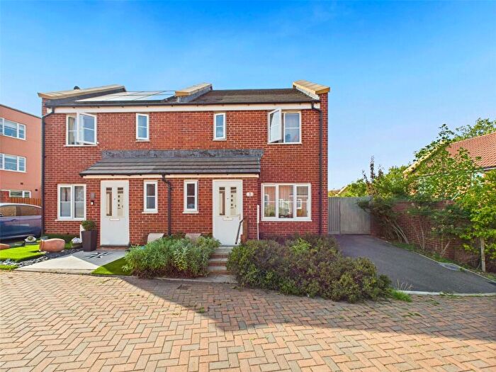 3 Bedroom Semi Detached House For Sale In Aylburton Road, Cheltenham, Gloucestershire, GL52