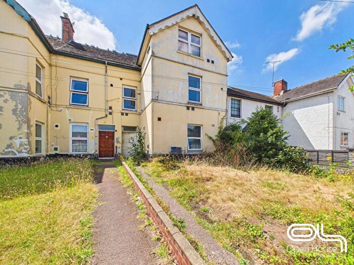2 Bedroom Flat For Sale In Horse Fair, Rugeley, WS15