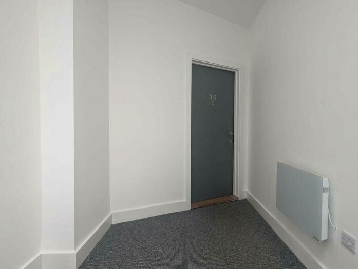 1 Bedroom Flat To Rent In Windsor Road, Neath, Neath Port Talbot., SA11