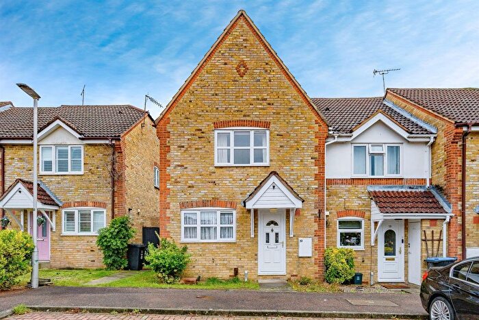 3 Bedroom End Of Terrace House For Sale In Slippers Hill, Hemel Hempstead, HP2