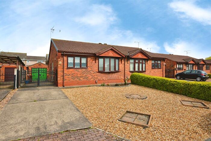 2 Bedroom Semi-Detached Bungalow For Sale In Conference Court, Scunthorpe, DN16